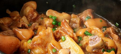慢炖三碗鸡的做法大全（慢炖美味）