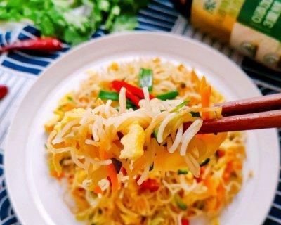 三丝米粉的制作方法（家庭美食不容错过的三丝米粉怎样做才好吃）