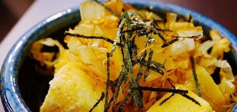 日式美食——扬出豆腐的制作方法（让你品尝到最正宗的日本小食）