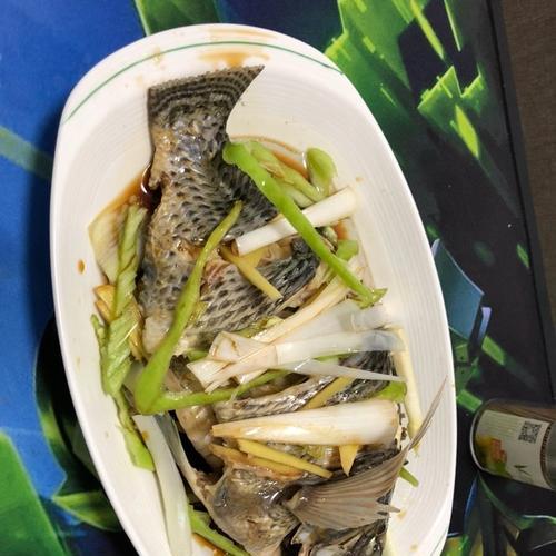 裙带菜烧桂花鱼的制作方法（传统美味家常菜味蕾绝对满足）