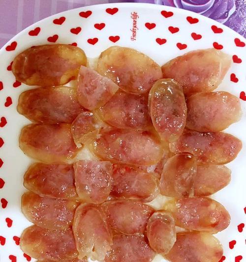 美食大赏——炸火腿肠（酥脆外皮）