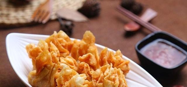 油炸馄饨的制作（如何制作香脆美味的油炸馄饨）