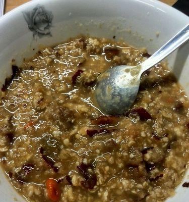 三色藜麦小米红枣粥的做法（营养丰富）