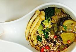 手把手教你做好一碗美味的杂烩面（杂烩面做法）