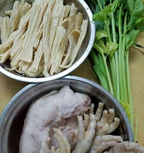 山药杂豆煲鸡脚，健康美味又养生（营养丰富的家常菜）
