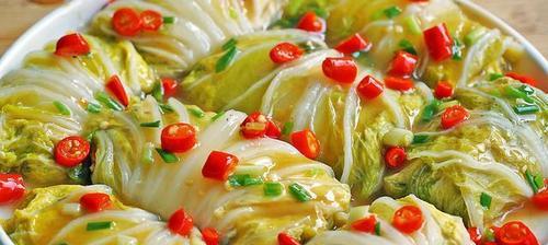 如何做出美味的油泼白菜（简单易学的做法）