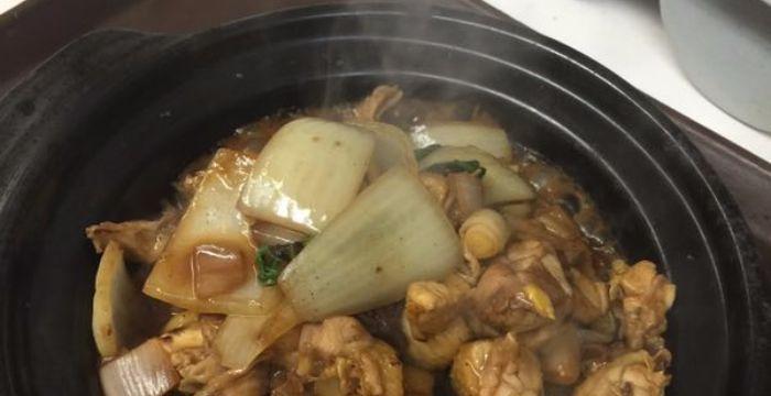 家常油淋鸡的制作方法（鸡肉鲜嫩多汁）