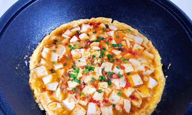 以油个蛋为主的美食制作（轻松搞定健康又美味的油煎蛋）