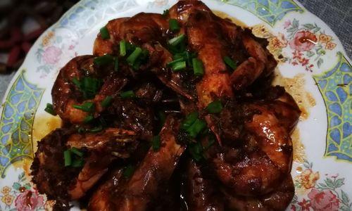 以油爆大虾，暴出鲜香（家庭料理）