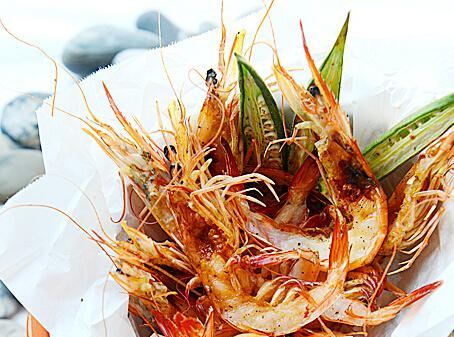百里香海盐烤虾的制作方法（健康美味的烧烤菜谱）