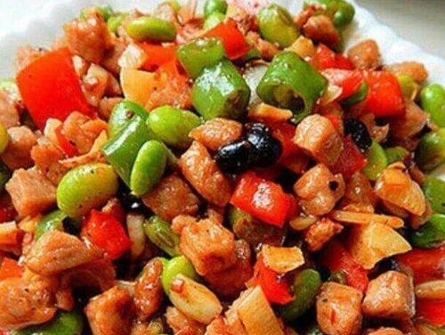 小炒仔鸡的制作方法（用香辣口感打造正宗仔炒鸡）