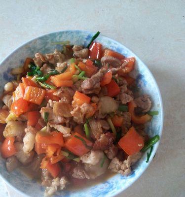 小炒鸡脯肉的制作方法（简单易学的家常菜）
