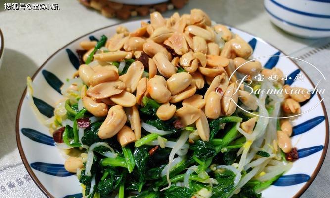 小拌银芽，清爽美味的夏日佳肴（以新鲜银芽为主料的美食佳品）