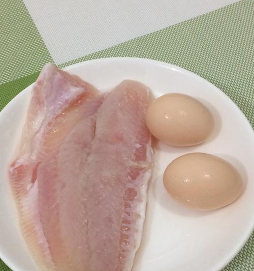 香酥龙利鱼扒的制作方法（美味可口的香酥龙利鱼扒）