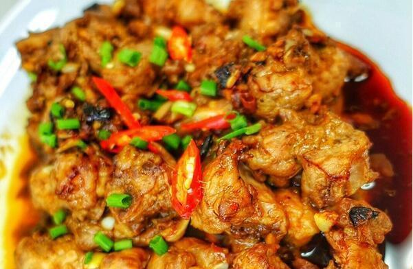 用香烧垛椒孜然烤制大鳊魚——一道美味佳肴的制作方法（从选材到烹饪）