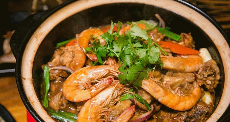 美食天堂——以虾蟹八鲜为主的精美菜肴（掌握关键技巧）