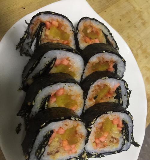 教你做出美味五色寿司（五色寿司的制作步骤和秘诀）