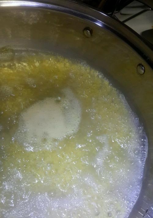 五彩珍珠汤，祛寒暖身的美味佳肴（家庭自制的五彩珍珠汤）