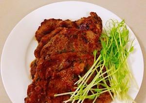 用铁板烤肉，好吃又方便（全家DIY烧烤）