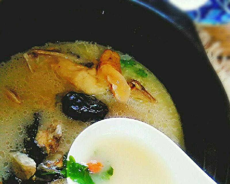 精选天麻蒸凤翅，美味健康两不误（以传统佳肴为基础）