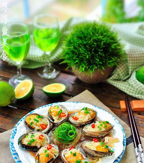 以蒜末粉丝蒸鲍鱼——鲜美清香，滋味绝佳（传统美食新做法）