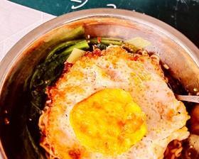 酸汤泡面制作全攻略（从选材到调味）