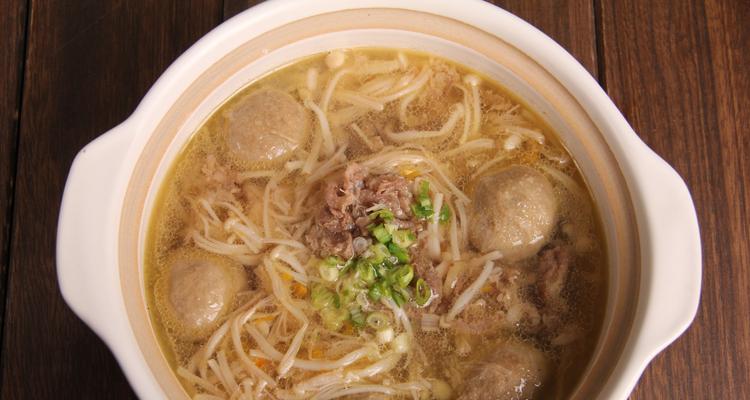 香辣酸汤牛肉片的制作方法（美味酸汤）