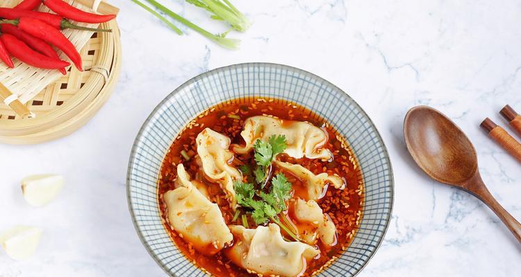 手把手教你制作鲜美酸汤饺子的秘方（掌握制作酸汤的窍门）