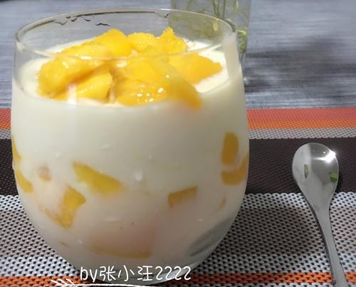 酸奶香蕉的健康美味（用酸奶与香蕉做出营养又美味的佳肴）