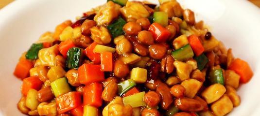 美味水果鸡的烹饪大全（用不同水果调味）