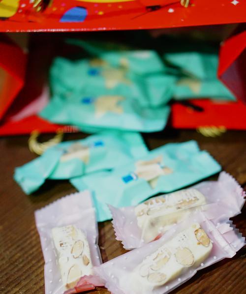 自制水果谷物牛轧糖，轻松健康享受美味