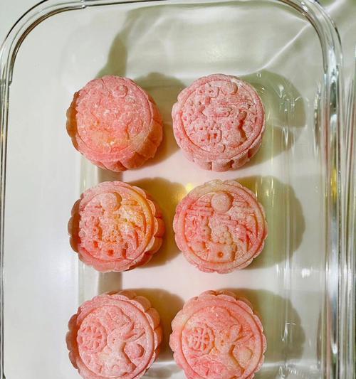美味水果冰皮月饼的制作（传统佳节必备的新尝试）