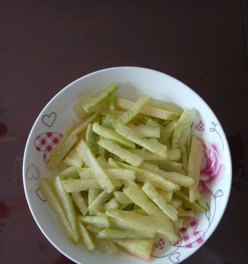 爽口西瓜皮的妙用（不浪费）