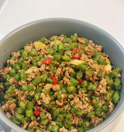 双蔬炒肉，健康又美味（以家常菜为例）