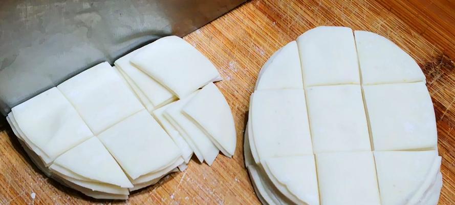 双色饺子皮的制作方法（如何制作颜值爆表的双色饺子皮）