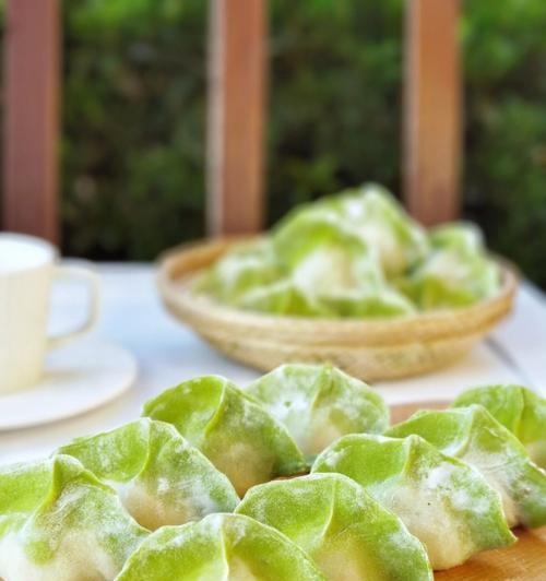 双色饺子，品尝不一样的美味（手工制作）