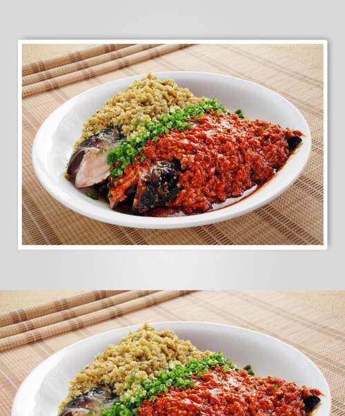 双色剁椒鱼头的做法（家常美食）