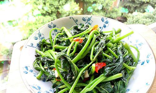 家常菜做法分享——苕叶炒鸡蛋（清爽可口的苕叶炒鸡蛋）