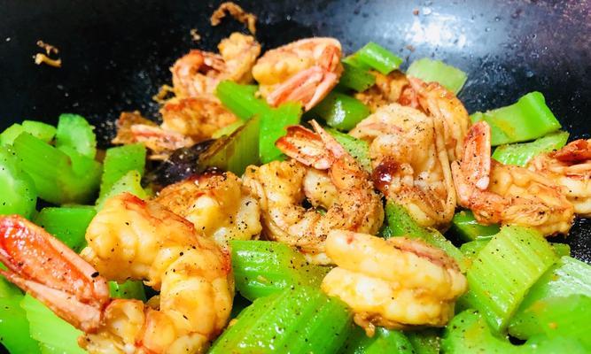 烧大虾，鲜香美味（享受海鲜盛宴）