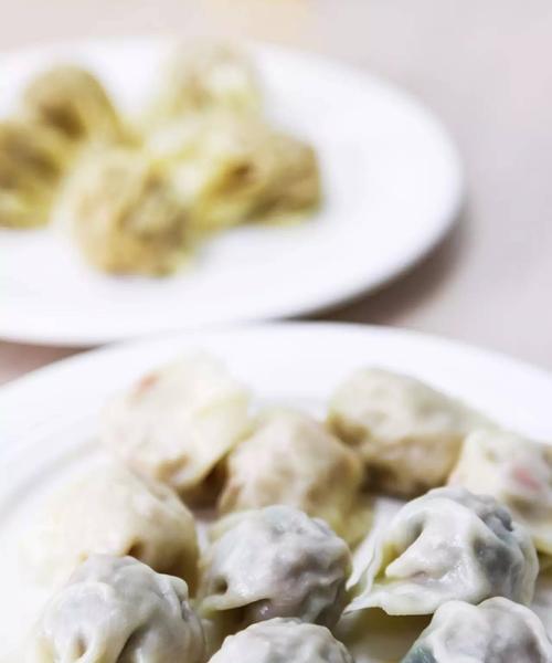 一口热汤，一口香饺——汤水饺的做法分享（又热又鲜的家常美食）