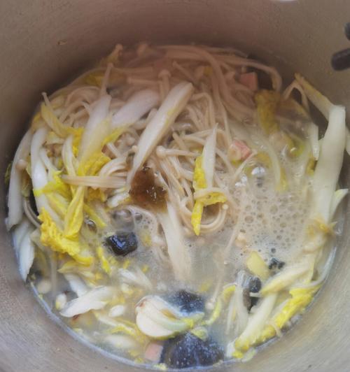 简单易做的麻菜汤，一碗暖心舒胃（简单易做的麻菜汤）