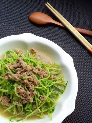 汤荷兰豆苗的健康美食之旅（一碗汤）