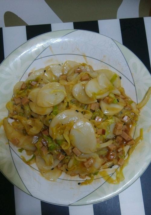 味道独特、入口鲜嫩、色香味俱佳，这就是上海炒年糕的诱惑力（味道独特、入口鲜嫩、色香味俱佳）
