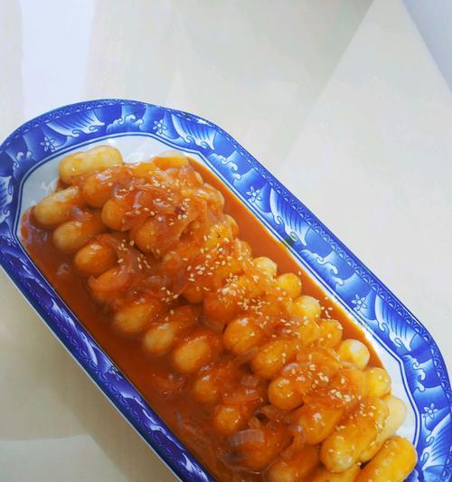 味道独特、入口鲜嫩、色香味俱佳，这就是上海炒年糕的诱惑力（味道独特、入口鲜嫩、色香味俱佳）