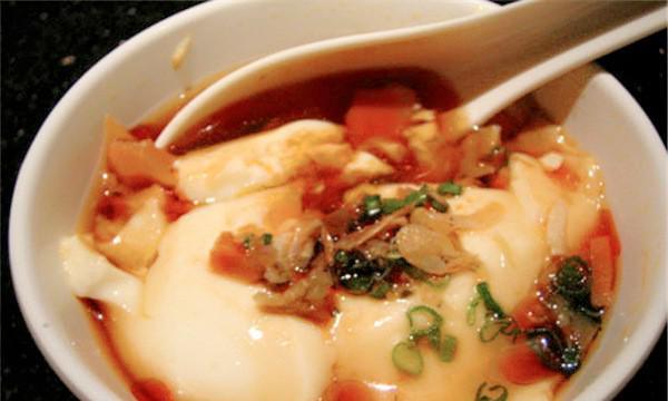 陕西小吃笼蒸豆腐脑的制作方法（家庭制作原汁原味的陕西小吃）