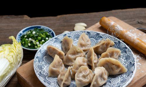 做山药猪肉大葱饺子的秘诀（学会这个技巧）