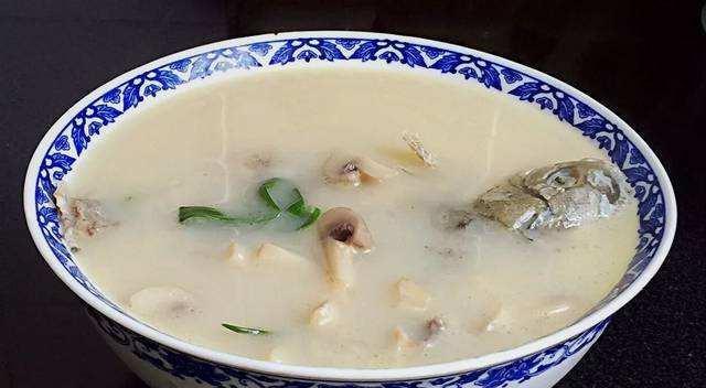 健康美味，山药鱼肉粥，营养升级（如何做好一碗营养丰富的山药鱼肉粥）