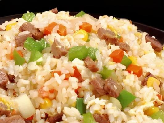 羊肉沫炒饭制作全攻略（美味又健康）