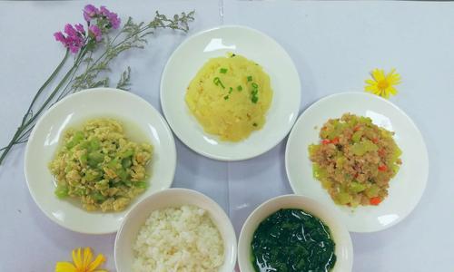 家常美食分享——肉末菠菜鸡蛋汤（健康营养又美味）