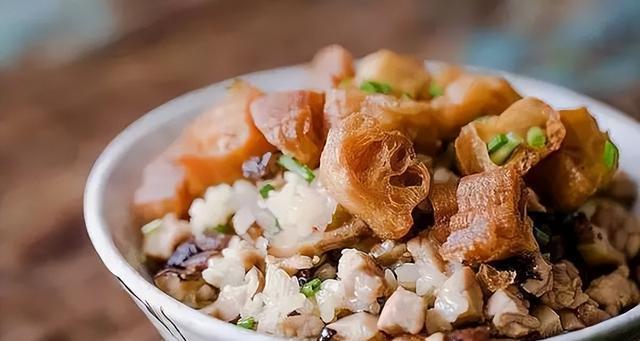 肉末油条千张卷的制作